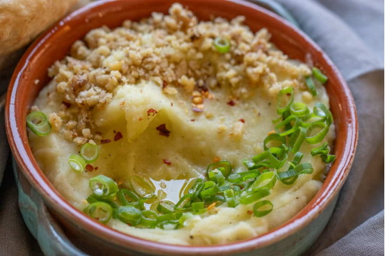 Skordalia – Greek potato sauce: a taste of a thousand-year-old tradition